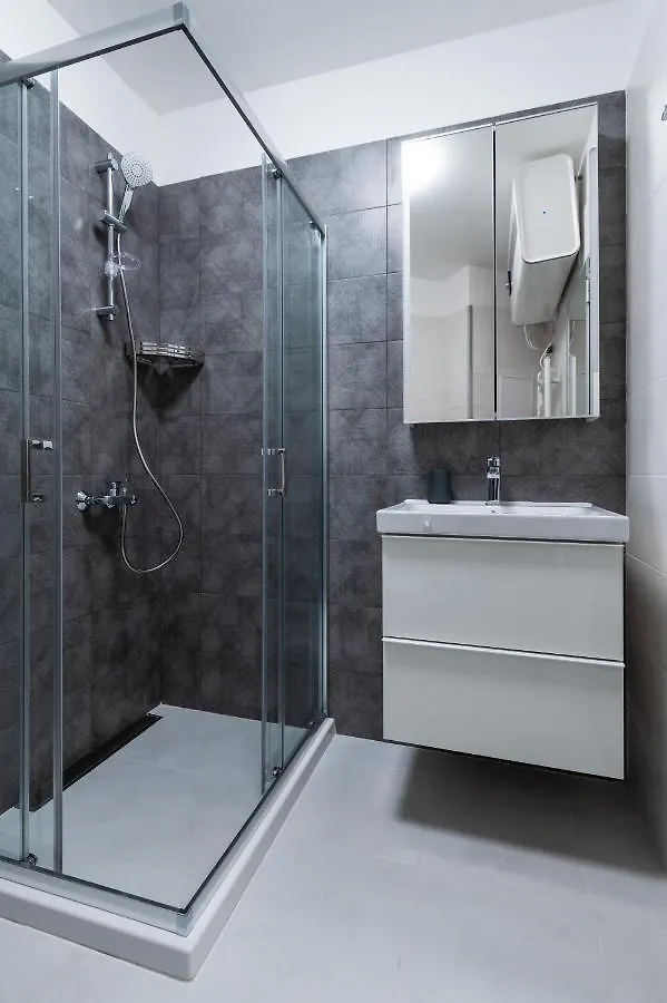 New Stylish 1-Bedroom Flat In Business District ソフィア 0*,
